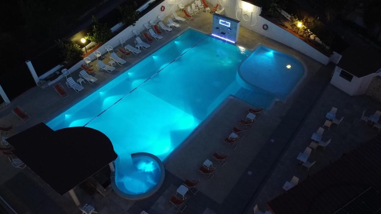 ויאסטה Villaggio Elisena מראה חיצוני תמונה