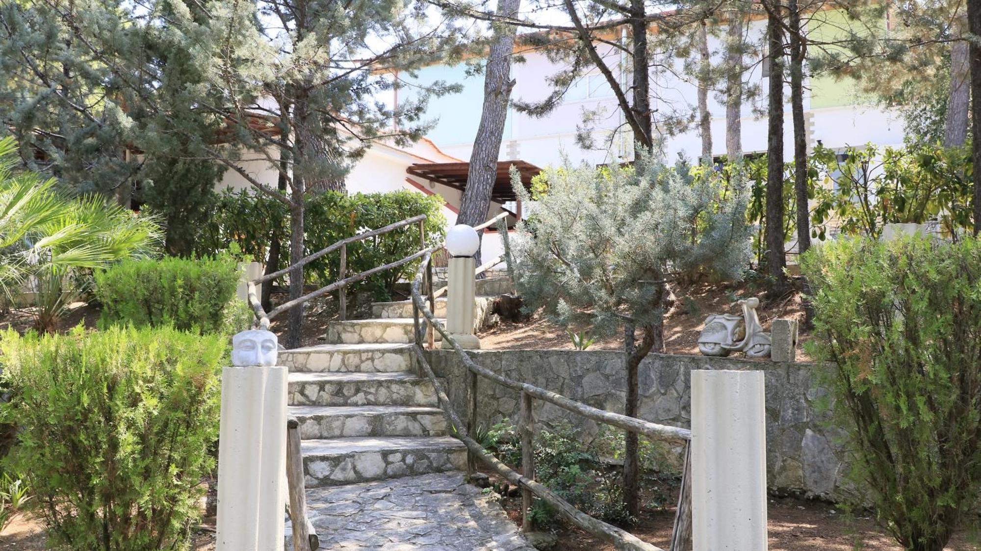 ויאסטה Villaggio Elisena מראה חיצוני תמונה